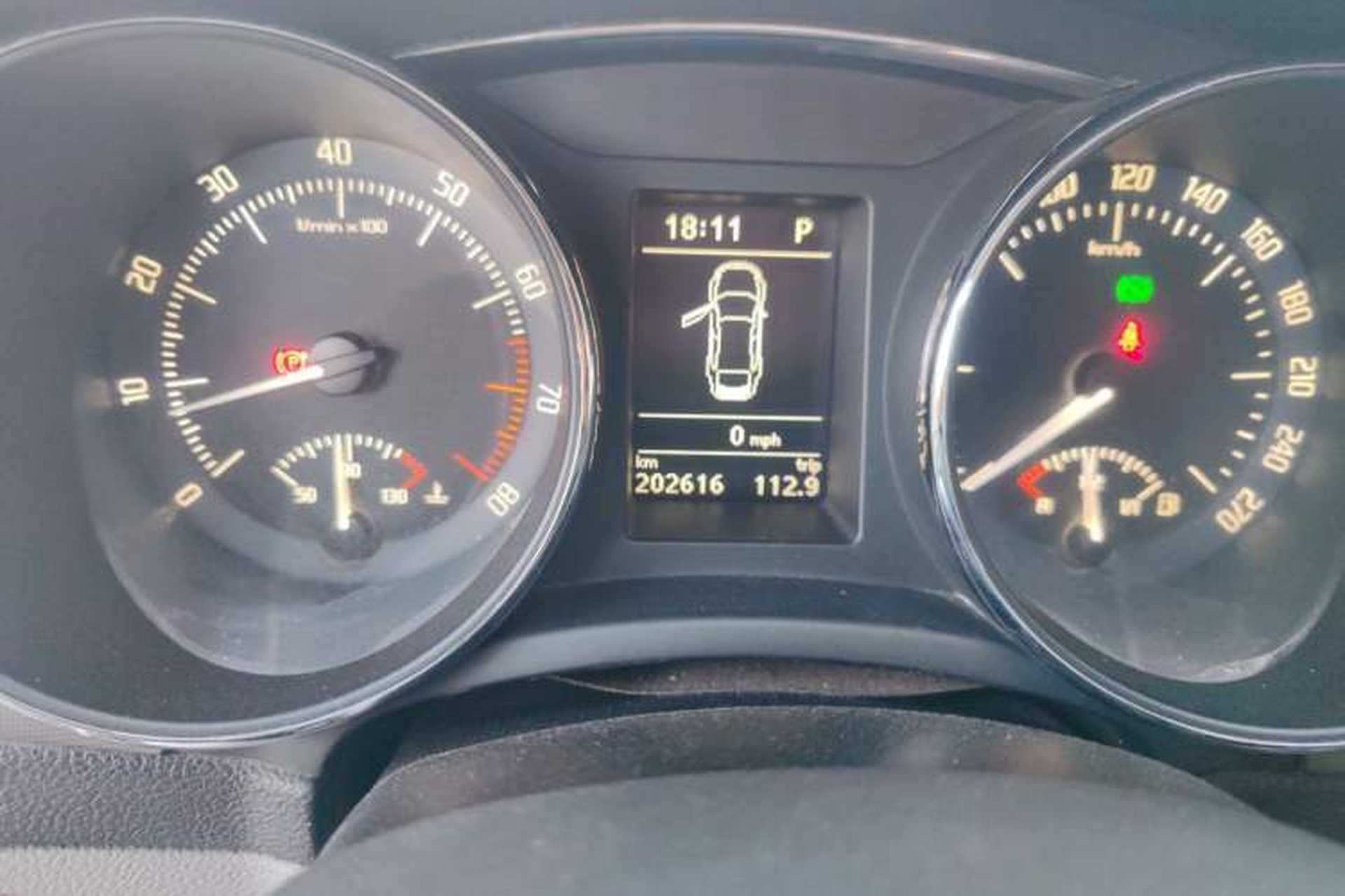Used Skoda Superb 2013 1.8TSI Automatic Yashi Edition Instrument Cluster