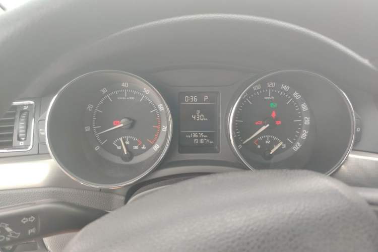 Used Skoda Superb 2013 1.4TSI DSG Sport Edition Instrument Cluster