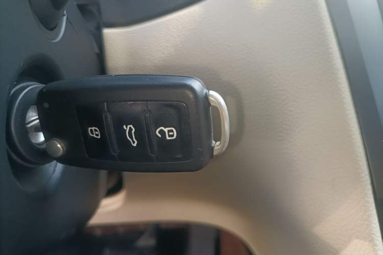 Used Skoda Superb 2013 1.8TSI Automatic MingShi Edition Interior 1