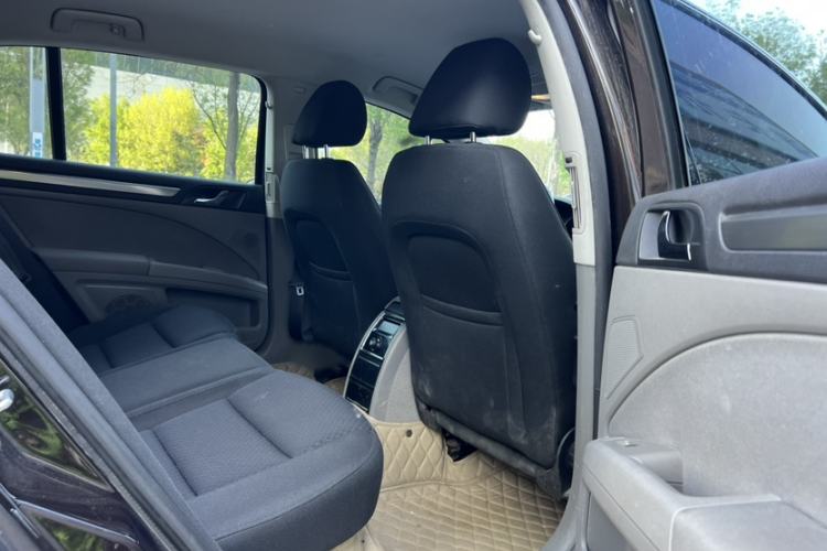 Used Skoda Superb 2013 1.4TSI DSG Sport Edition Interior 2