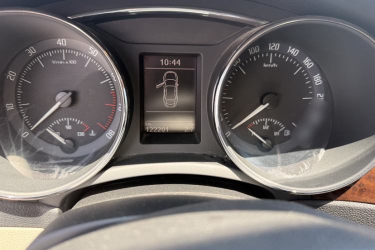 Used Skoda Superb 2013 1.8TSI Automatic Yashi Edition Interior 2