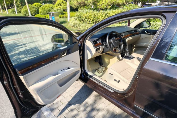 Used Skoda Superb 2013 1.8TSI Automatic Yashi Edition Interior 2