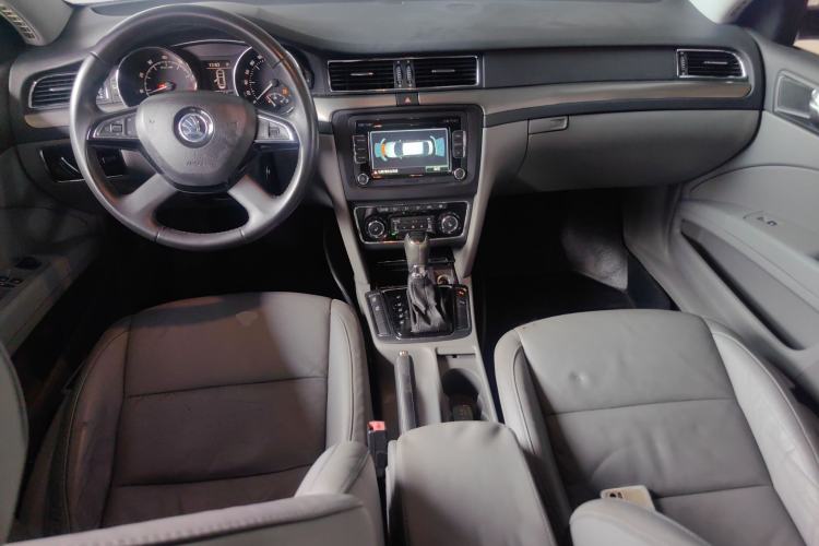 Used Skoda Superb 2013 1.8TSI Automatic Yashi Edition Interior 2