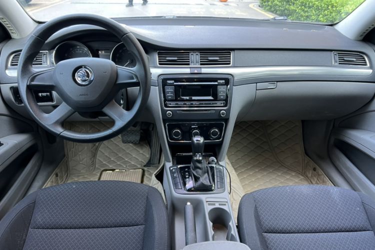 Used Skoda Superb 2013 1.4TSI DSG Sport Edition Interior 5