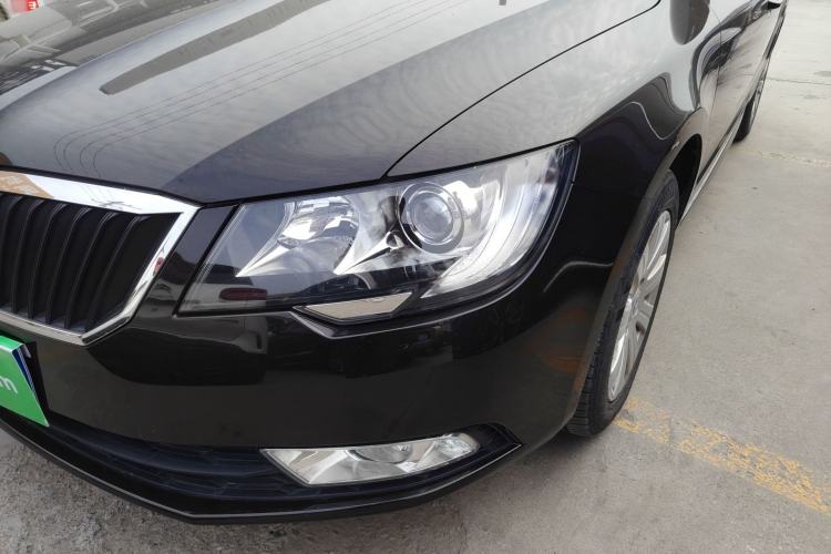 Used Skoda Superb 2013 1.4TSI DSG Sport Edition Left Front Headlight