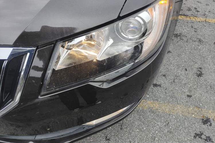 Used Skoda Superb 2013 1.8TSI Automatic MingShi Edition Left Front Headlight