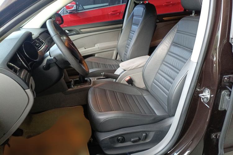 Used Skoda Superb 2013 1.4TSI Manual Shengshi Edition Left Front Seat