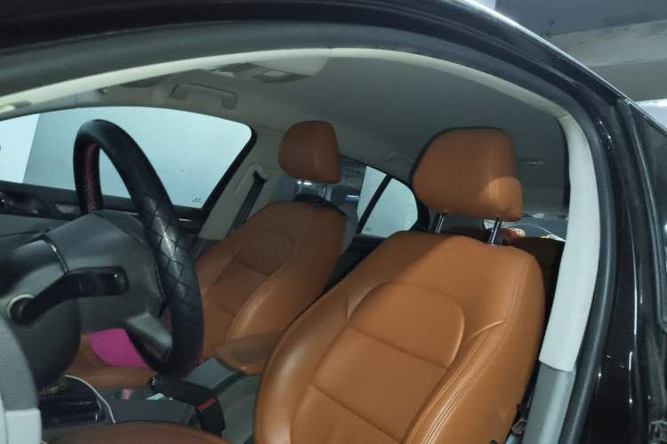 Used Skoda Superb 2013 1.4TSI DSG Sport Edition Left Front Seat