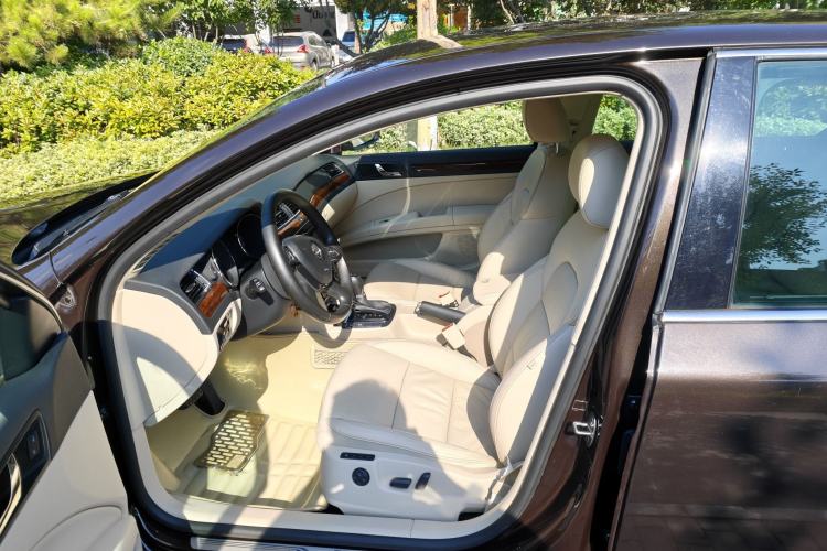 Used Skoda Superb 2013 1.8TSI Automatic Yashi Edition Left Front Seat