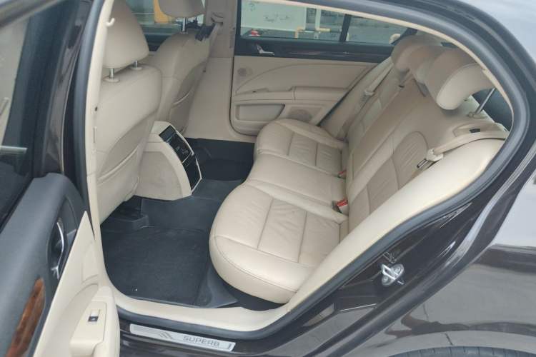 Used Skoda Superb 2013 1.8TSI Automatic MingShi Edition Left Rear Seat