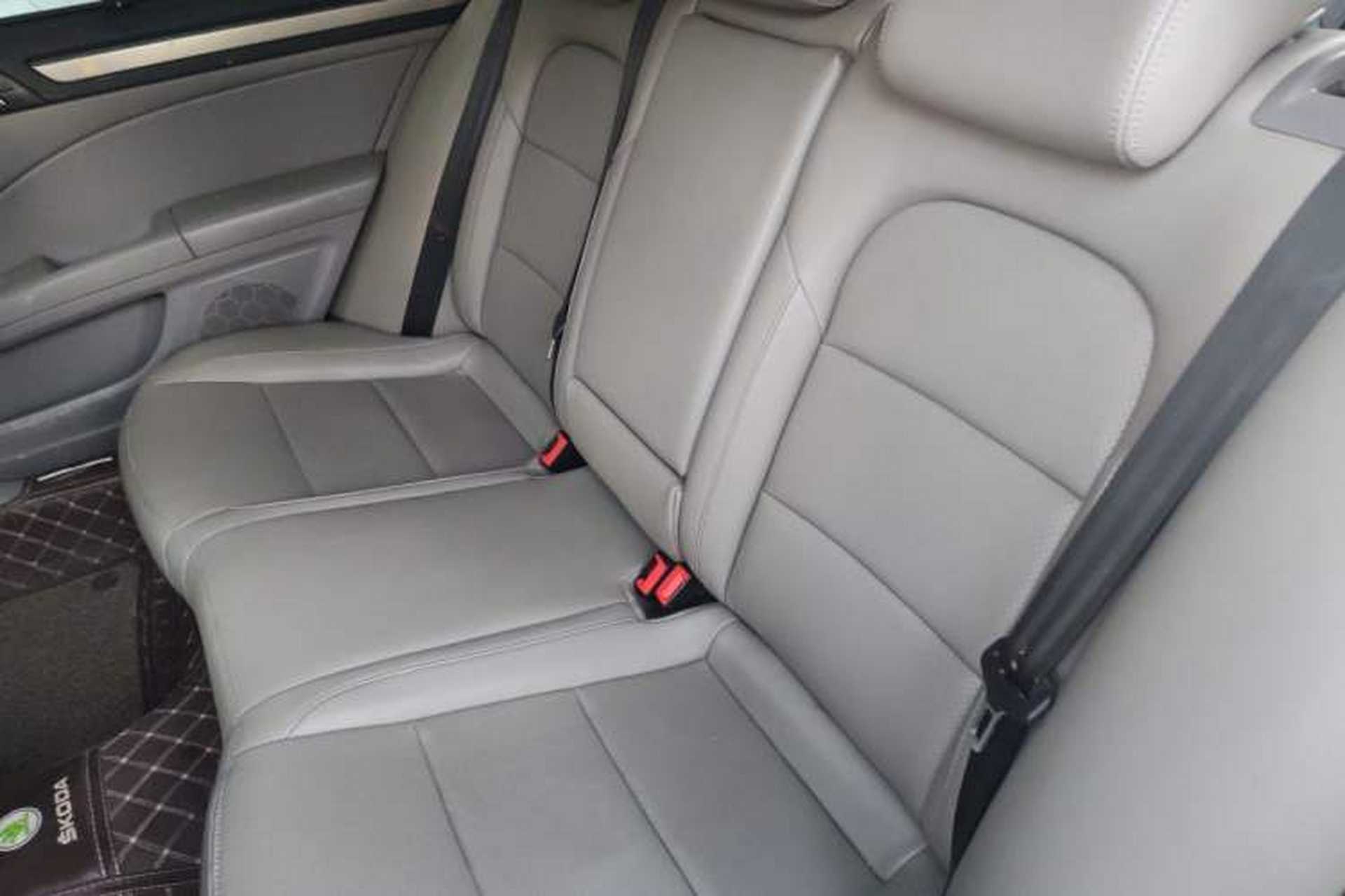 Used Skoda Superb 2013 1.8TSI Automatic Yashi Edition Left Rear Seat