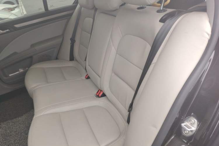 Used Skoda Superb 2013 1.4TSI DSG Sport Edition Left Rear Seat