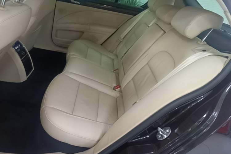 Used Skoda Superb 2013 1.8TSI Automatic Yashi Edition Left Rear Seat