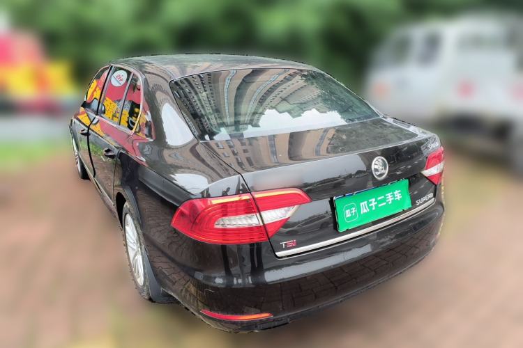 Used Skoda Superb 2013 1.8TSI Automatic Yashi Edition Rear Left 45 Deg