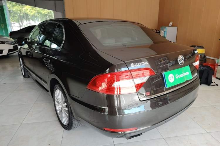 Used Skoda Superb 2013 1.8TSI Automatic Yashi Edition Rear Left 45 Deg
