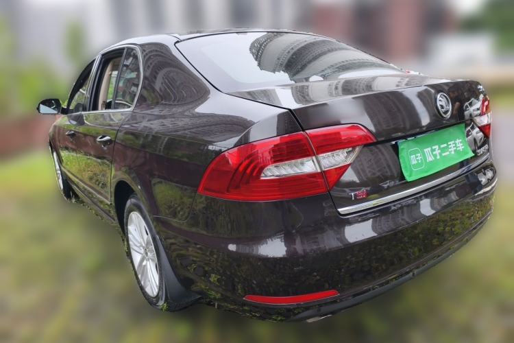 Used Skoda Superb 2013 1.8TSI Automatic Yashi Edition Rear Left 45 Deg