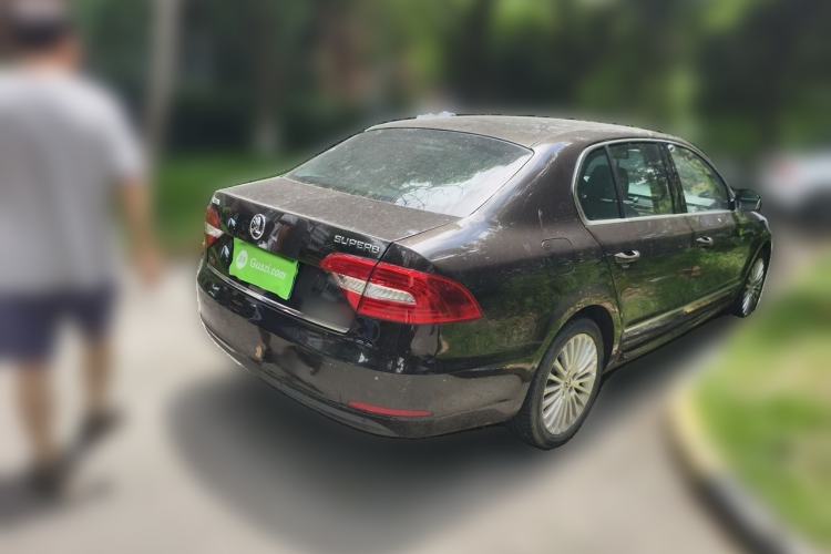 Used Skoda Superb 2013 1.8TSI Automatic Yashi Edition Rear Right 45 Deg