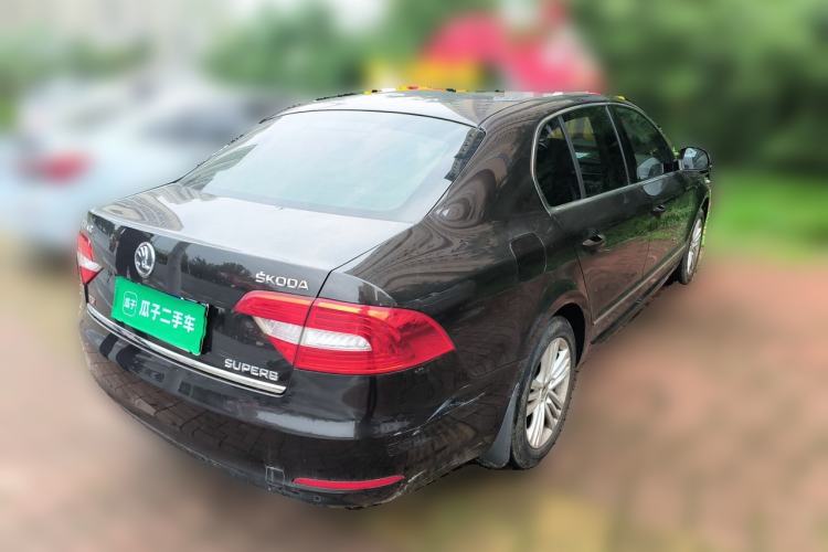 Used Skoda Superb 2013 1.8TSI Automatic Yashi Edition Rear Right 45 Deg