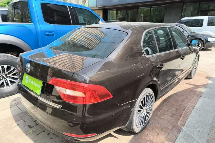Used Skoda Superb 2013 2.0 TSI DSG Luxury Edition Rear Right 45 Deg