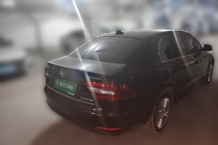 Used Skoda Superb 2013 1.8TSI Automatic Yashi Edition Rear Right 45 Deg