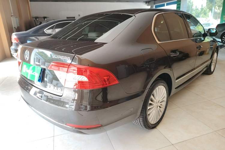 Used Skoda Superb 2013 1.8TSI Automatic Yashi Edition Rear Right 45 Deg