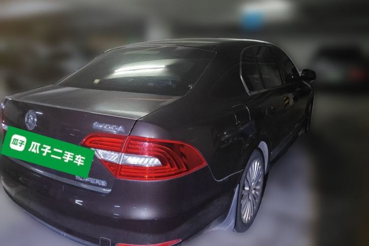 Used Skoda Superb 2013 2.0 TSI DSG Luxury Edition Rear Right 45 Deg