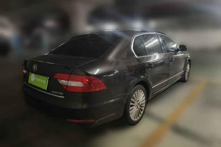 Used Skoda Superb 2013 1.8TSI Automatic Yashi Edition Rear Right 45 Deg