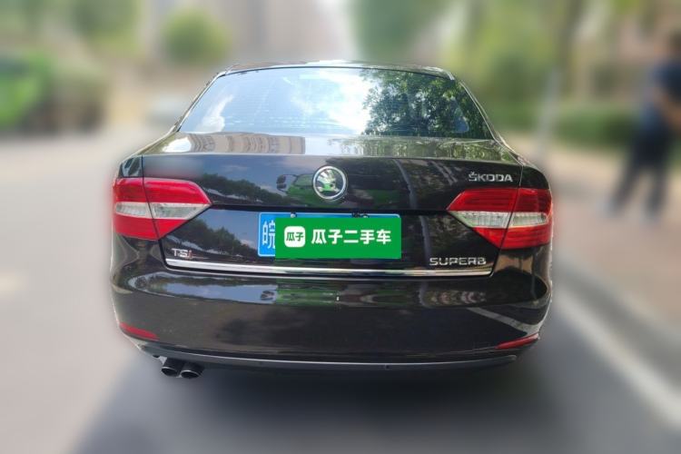 Used Skoda Superb 2013 1.4TSI Manual Shengshi Edition Rear