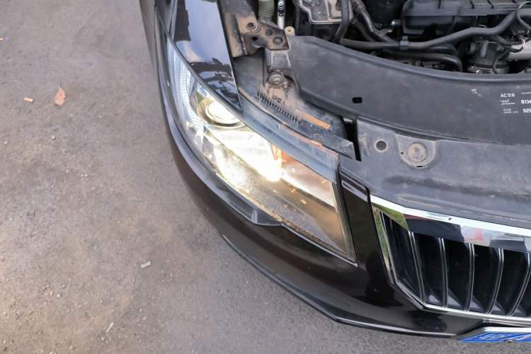 Used Skoda Superb 2013 1.8TSI Automatic MingShi Edition Right Front Headlight