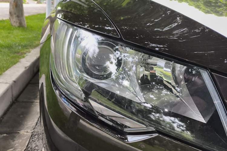 Used Skoda Superb 2013 1.8TSI Automatic Yashi Edition Right Front Headlight