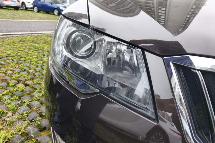 Used Skoda Superb 2013 1.8TSI Automatic Yashi Edition Right Front Headlight