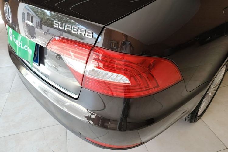 Used Skoda Superb 2013 1.8TSI Automatic Yashi Edition Right Rear Taillight
