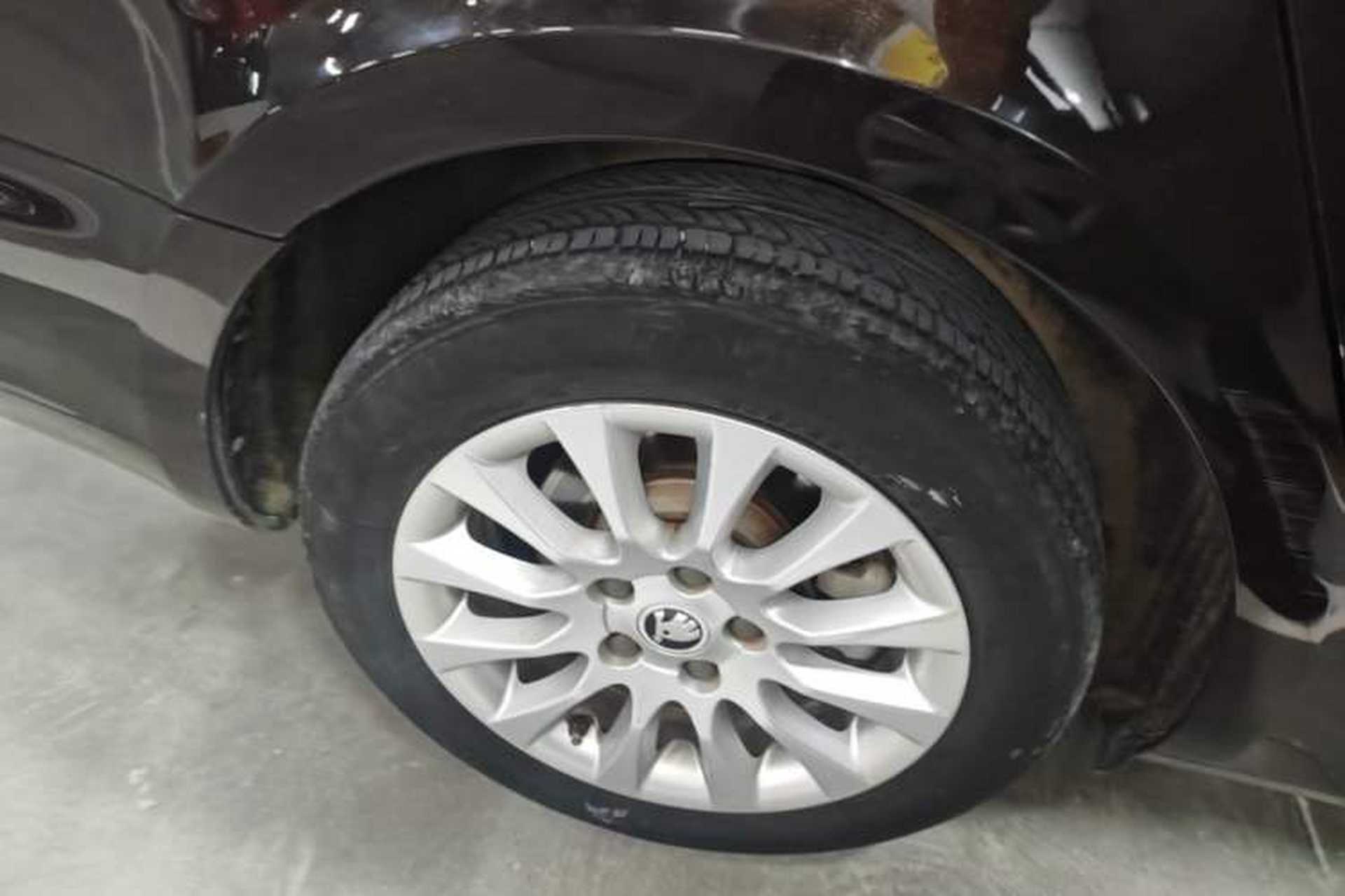 Used Skoda Superb 2013 1.8TSI Automatic MingShi Edition Right Rear Wheel Hub