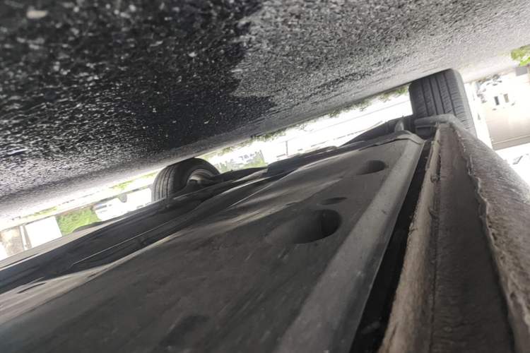 Used Skoda Superb 2013 1.8TSI Automatic MingShi Edition Right Side Sill