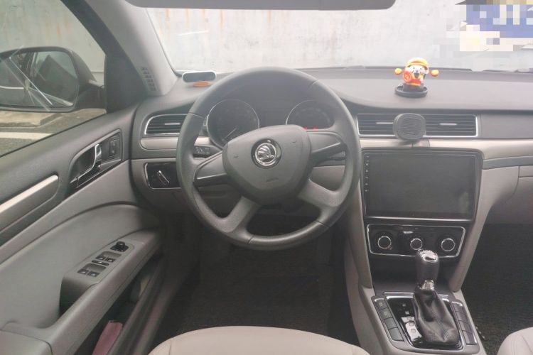 Used Skoda Superb 2013 1.4TSI DSG Sport Edition Steering Wheel