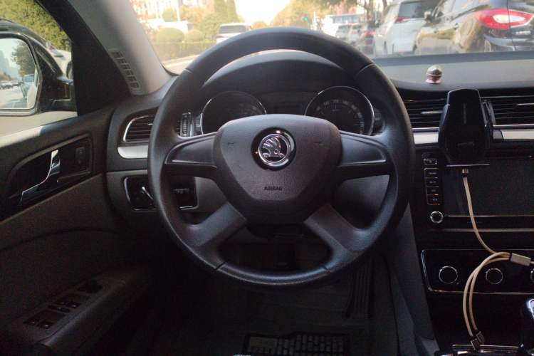 Used Skoda Superb 2013 1.4TSI Manual Shengshi Edition Steering Wheel