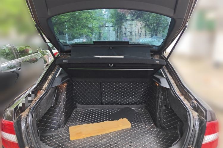 Used Skoda Superb 2013 1.8TSI Automatic Yashi Edition Trunk