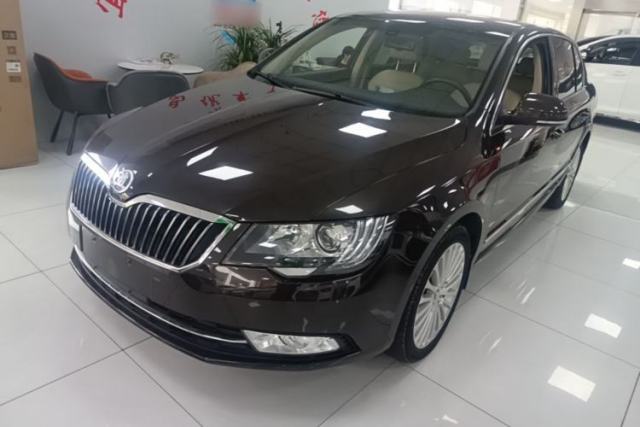 Used Skoda Superb 2013 1.8TSI Automatic Yashi Edition