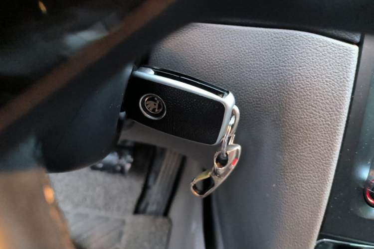 Used Skoda Superb 2013 1.8TSI Automatic MingShi Edition Vehicle Key