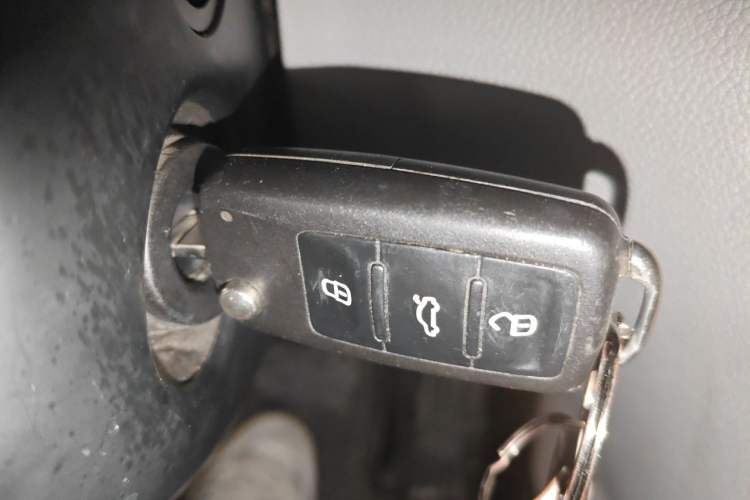 Used Skoda Superb 2013 1.8TSI Automatic Yashi Edition Vehicle Key