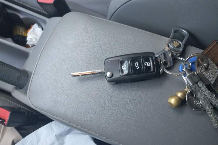 Used Skoda Superb 2013 1.8TSI Automatic MingShi Edition Vehicle Key