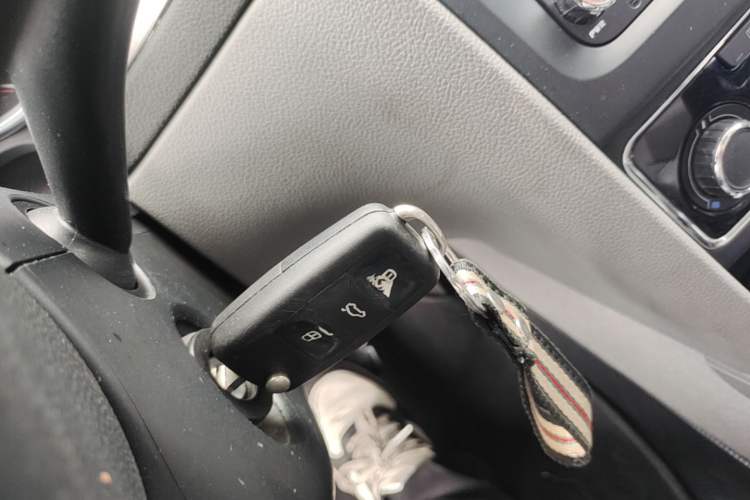Used Skoda Superb 2013 1.8TSI Automatic MingShi Edition Vehicle Key