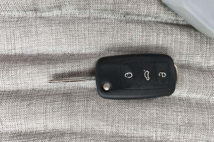 Used Skoda Superb 2013 1.8TSI Automatic Yashi Edition Vehicle Key