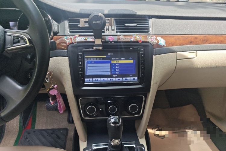 Used Skoda Superb 2013 1.8TSI Automatic MingShi Edition Audio And AC Panel