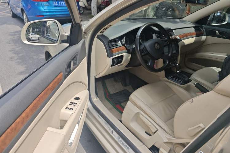 Used Skoda Superb 2013 1.8TSI Automatic MingShi Edition Driver Seat