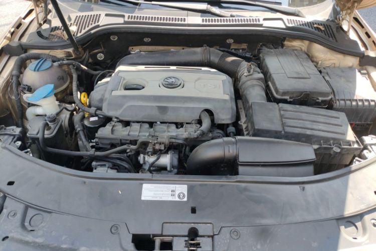 Used Skoda Superb 2013 1.8TSI Automatic Yashi Edition Engine Bay