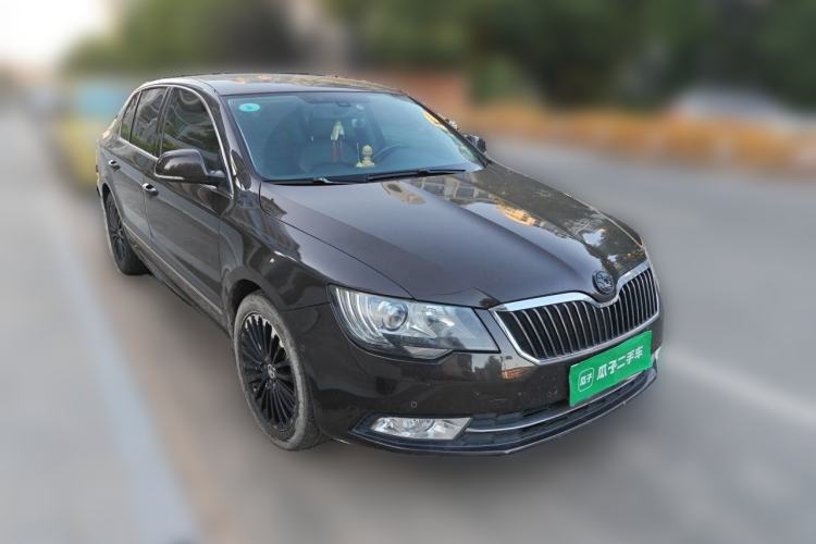 Used Skoda Superb 2013 1.8TSI Automatic Yashi Edition Front Right 45 Deg