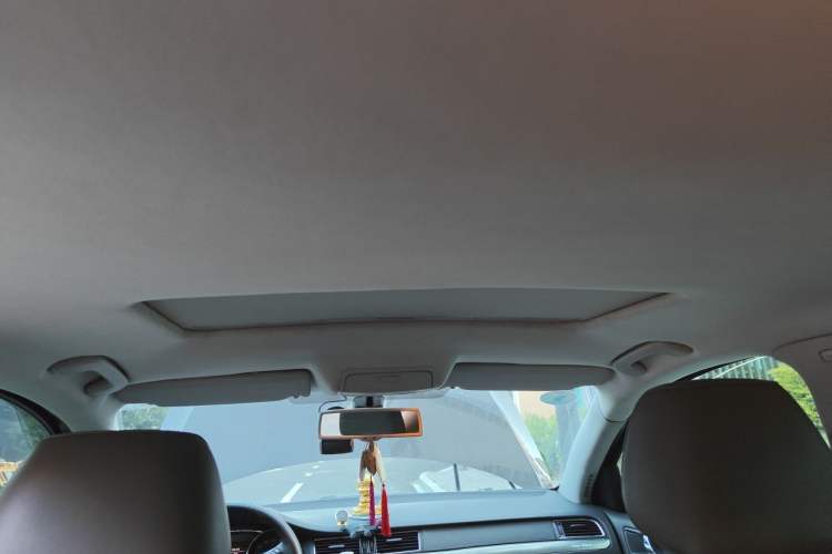 Used Skoda Superb 2013 1.8TSI Automatic Yashi Edition Headliner