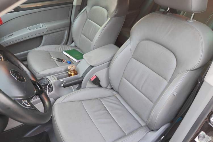 Used Skoda Superb 2013 1.8TSI Automatic Yashi Edition Left Front Seat