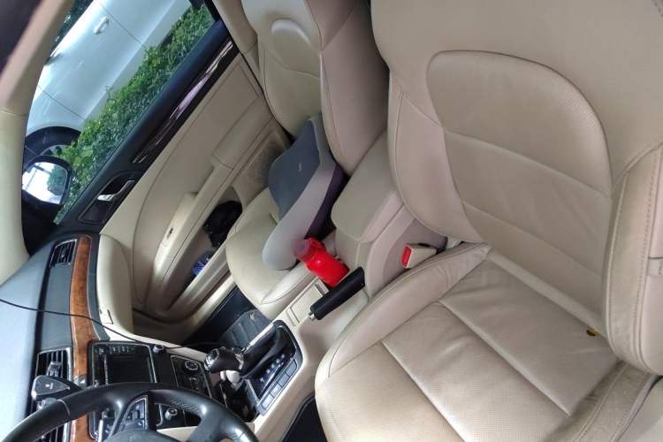 Used Skoda Superb 2013 1.8TSI Automatic Yashi Edition Left Front Seat